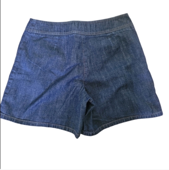 Ann Taylor Denim Skort, Size 6P | Front Panel Skort - Picture 2 of 9